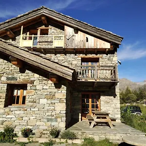  Appartement Chalet La Tuilière*****